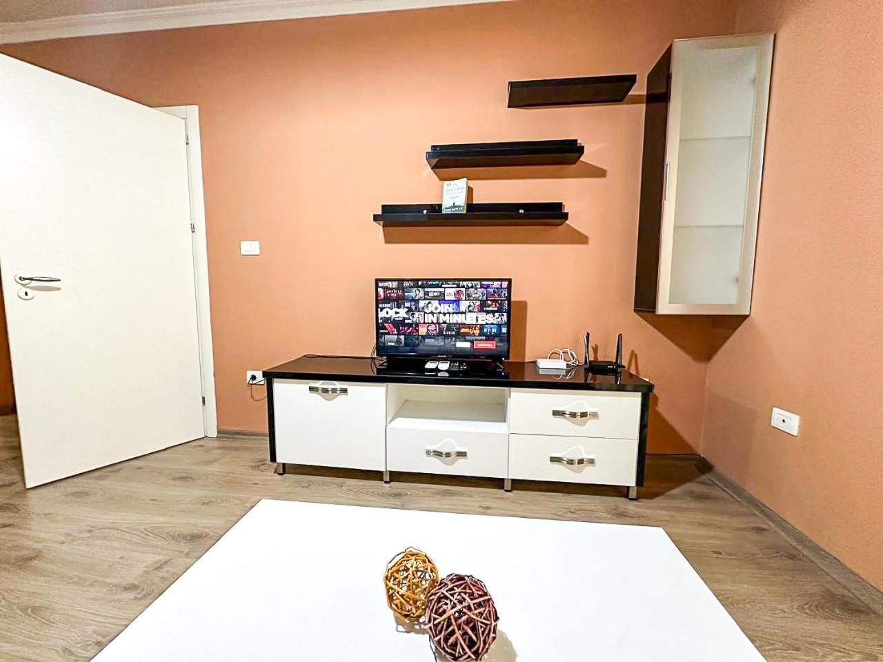 Grand Park 2Br Apartment Тирана Экстерьер фото